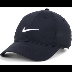Navy Nike baseball cap